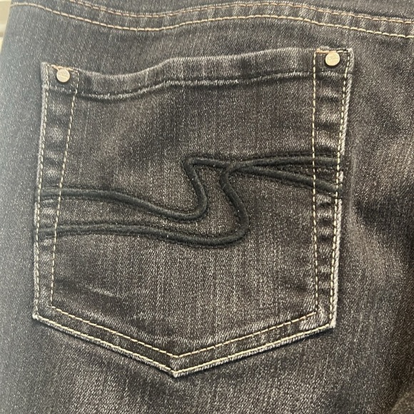 White House Black Market Women's Black boot cut Jeans size 8S. - Picture 5 of 8